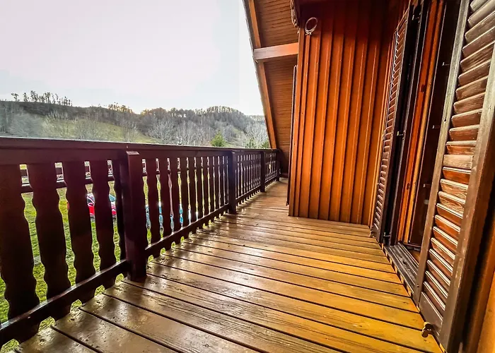 Prázdninový dům Rustikalna Kuca Snowdrop S Kaminom U Begovom Razdolju, Gorski Kotar